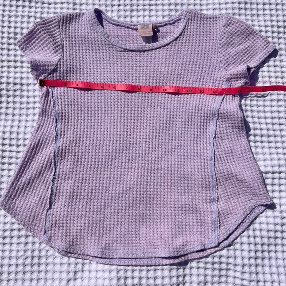 For All Seasons by Paper Crane Waffle Knit Short-Sleeve Top with Curved Hem - Picture 13 of 16